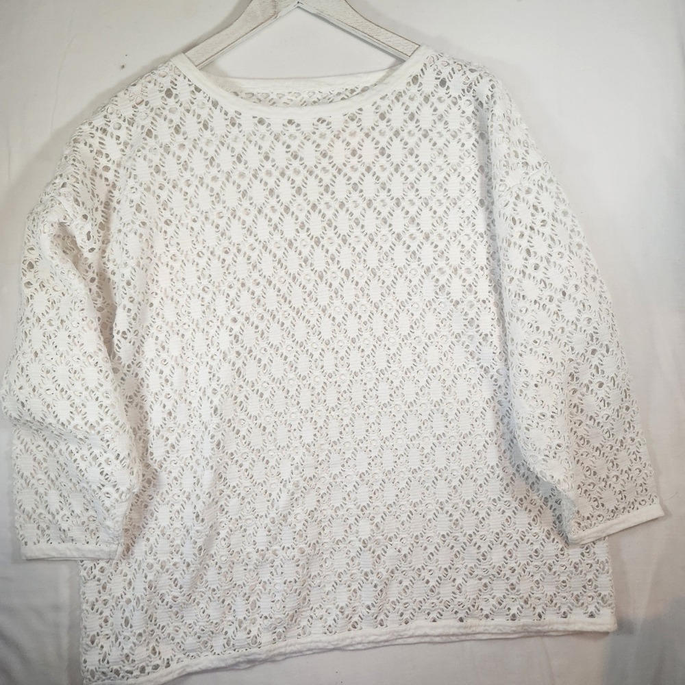 White Eyelet Lace Knit Top Oversized 3/4 Sleeve Geometric Diamond Crochet Blouse